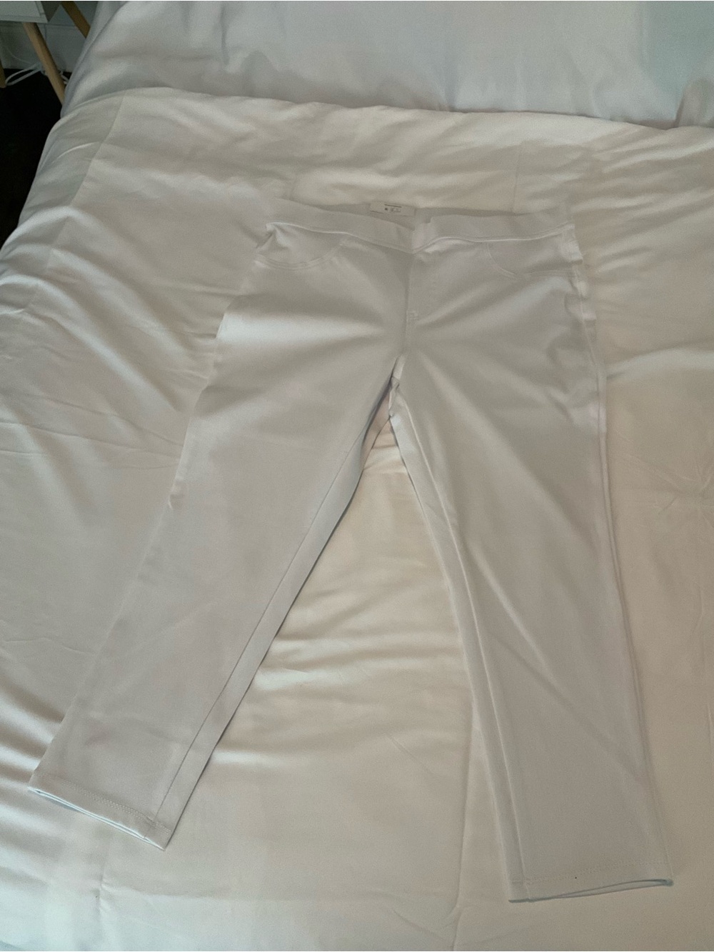 Time and Tru Cream Pull-On Ponte Pants - Picture 4 of 5